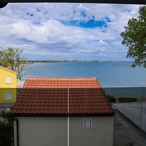Sunshine Bay Apartament
